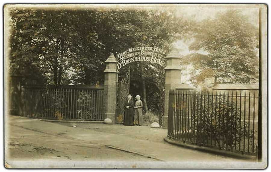Dame Margaret's Home - Entrance