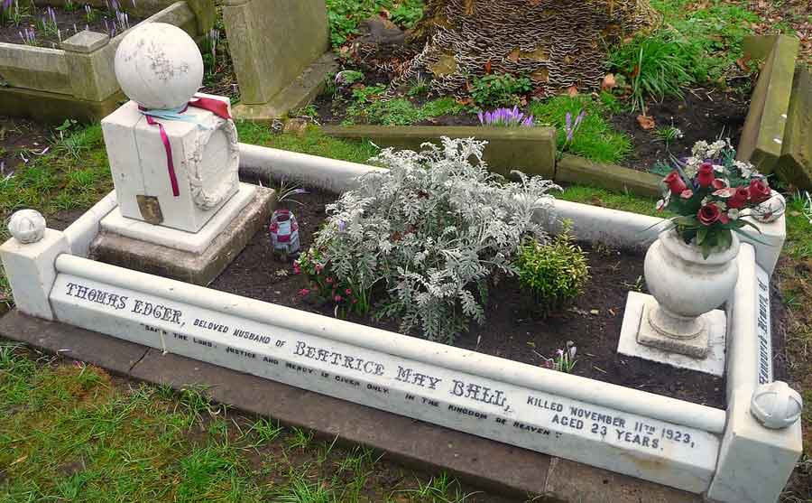 Tommy's Grave